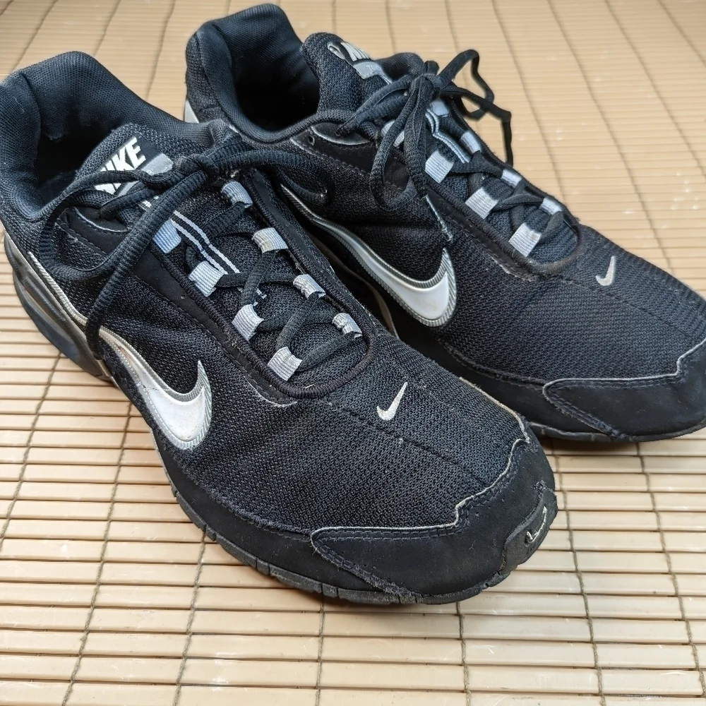 Nike Air Max Torch 3 Black White. Men's sz 13. 25.6pm